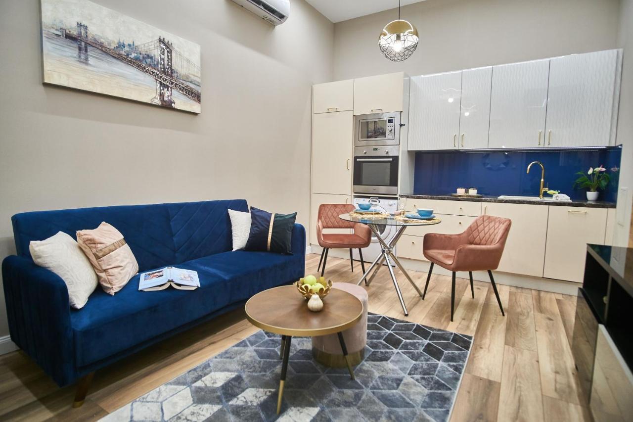W18 Design Apartments - Budapest Downtown Номер фото