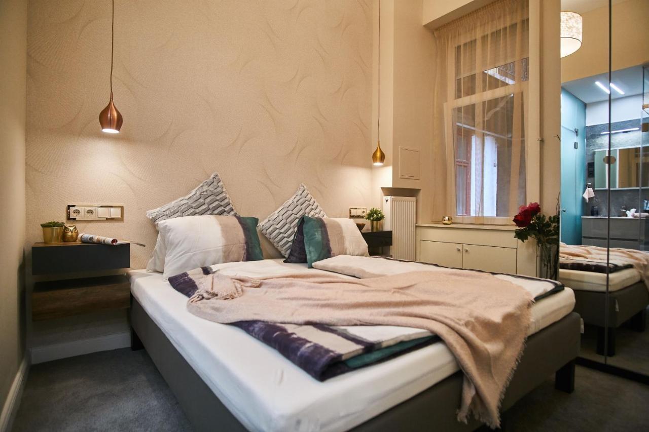 W18 Design Apartments - Budapest Downtown Екстер'єр фото